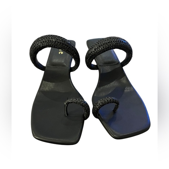 NWOB Joie Women’s Roberta Black Leather Kitten Heels in size 11 - Picture 3 of 9